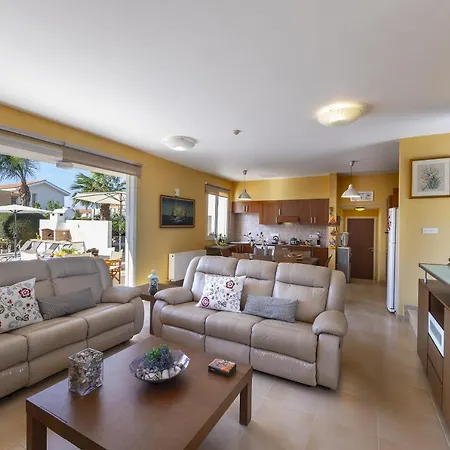 Villa Anthea 12 Larnaca