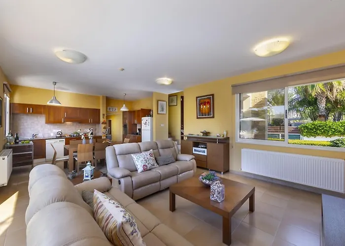 Anthea 12 * Λάρνακα