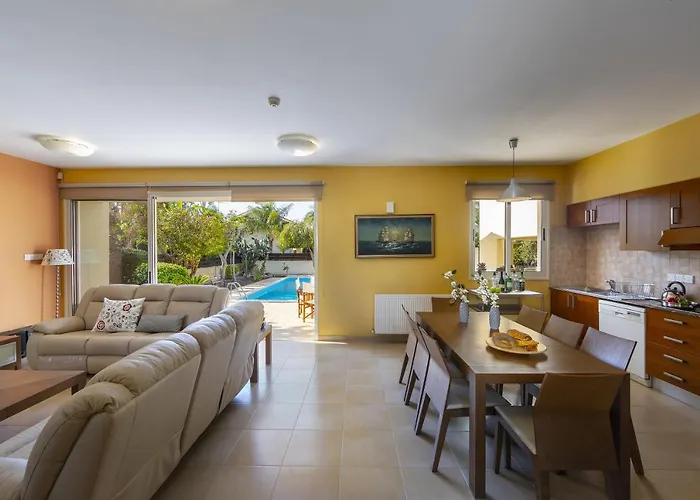 Vila Anthea 12 Larnaca